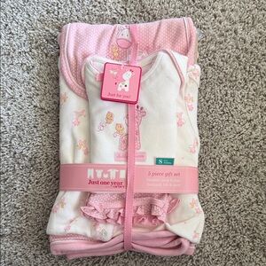 Carter's 5-Piece Baby Gift Set
